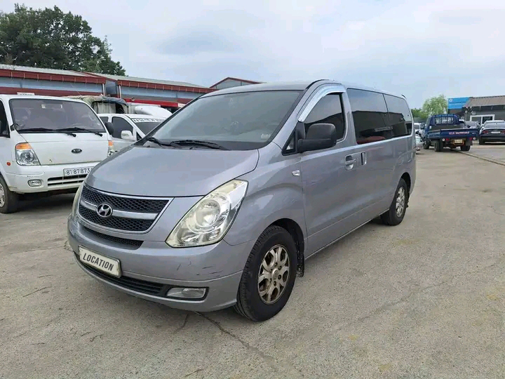 Hyundai H1 - location voiture Antananarivo Madagascar